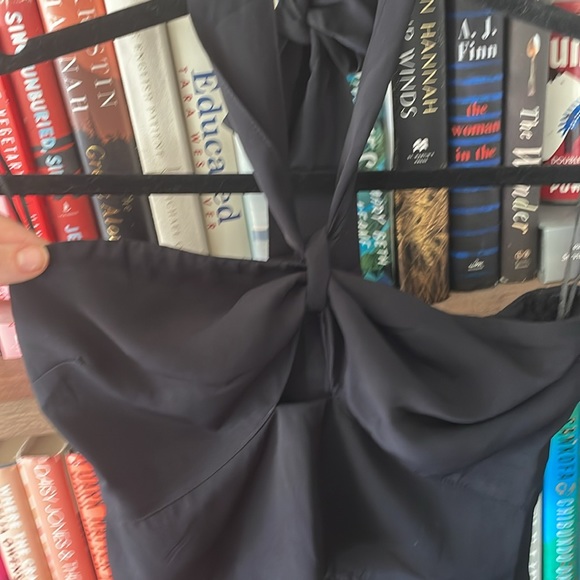 Abercrombie cropped halter - Picture 2 of 4